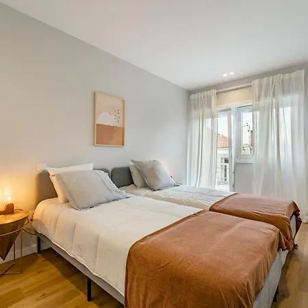 Apartment Nomad's Sunny Firmeza - 2bed *